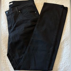 Black Levi’s Jeans
